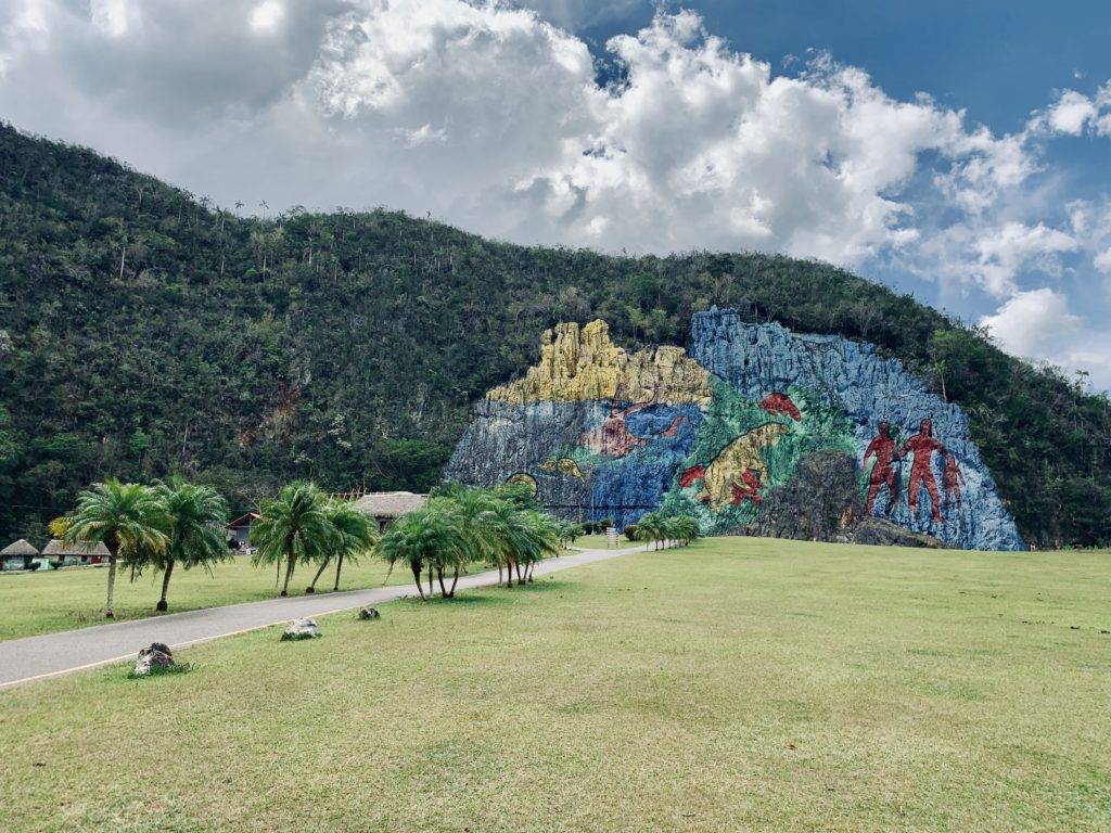 Mural de la Prehistoria Vinales Cuba