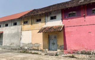 Things To Do in Fort Kochi Kerala - Colorful buildings at spice markets